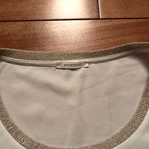 Beautiful Promod shirt, great for work days and casual days too. - Picture 2 of 3